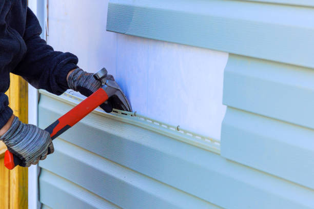 Reliable Wood Siding contractor in Raymond, IL by Squared Siding